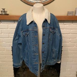 NWOT Levi’s Sherpa Collar & Cuff Lined Jean Jacket - 3X